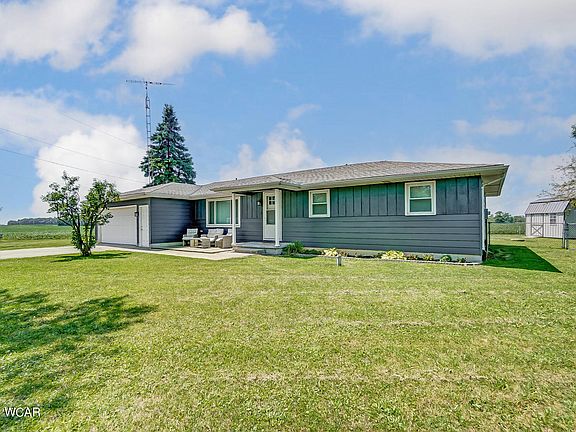 3rd image of 9773 Pleasant Dr