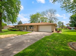 4910 Helena Dr, Anderson, IN 46013