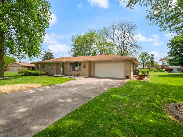 4910 Helena Dr, Anderson, IN 46013