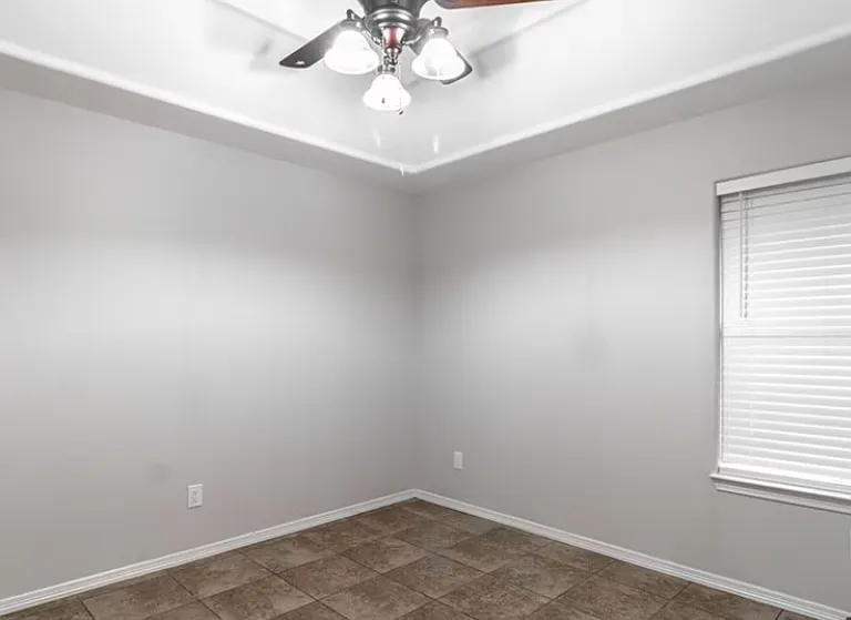 3409 Ozark Ave — Photo 5