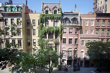 Rented by Domus Realty