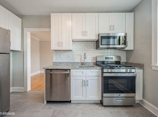 7007 N Ridge Blvd APT 1E, Chicago, IL 60645