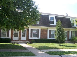 1615 Meyer Dr, Saint Charles, MO 63303