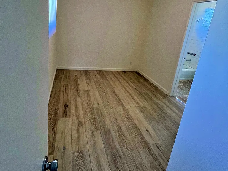 2405 S Denison Ave #4 — Photo 7
