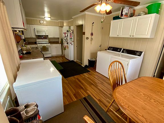 3rd image of 203 S 2nd Ave