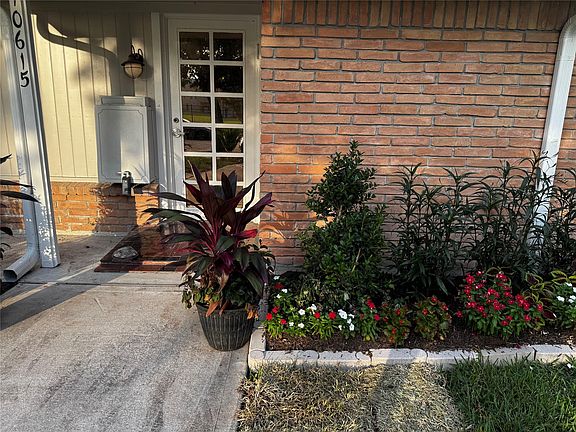 5th image of 10615 Atwell Dr