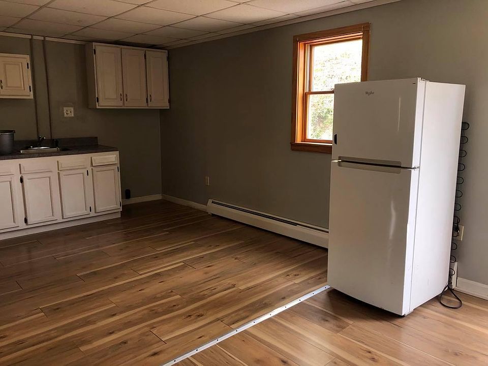 129 Village Rd Friedens, PA, 15541 Apartments for Rent Zillow