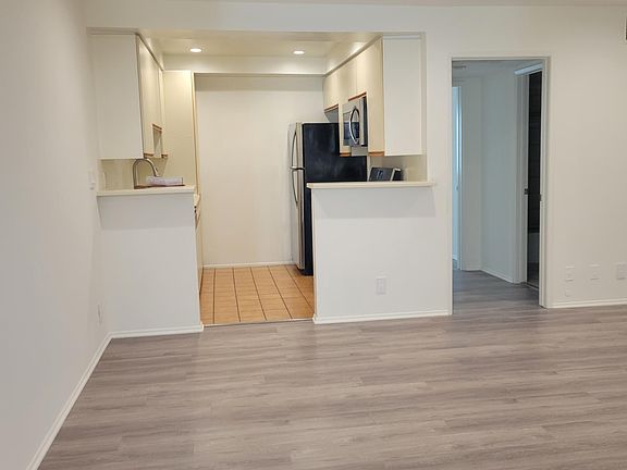 4th image of 4220 Arch Dr APT 4