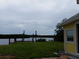 1502 SW River Dr, Ruskin, FL 33570