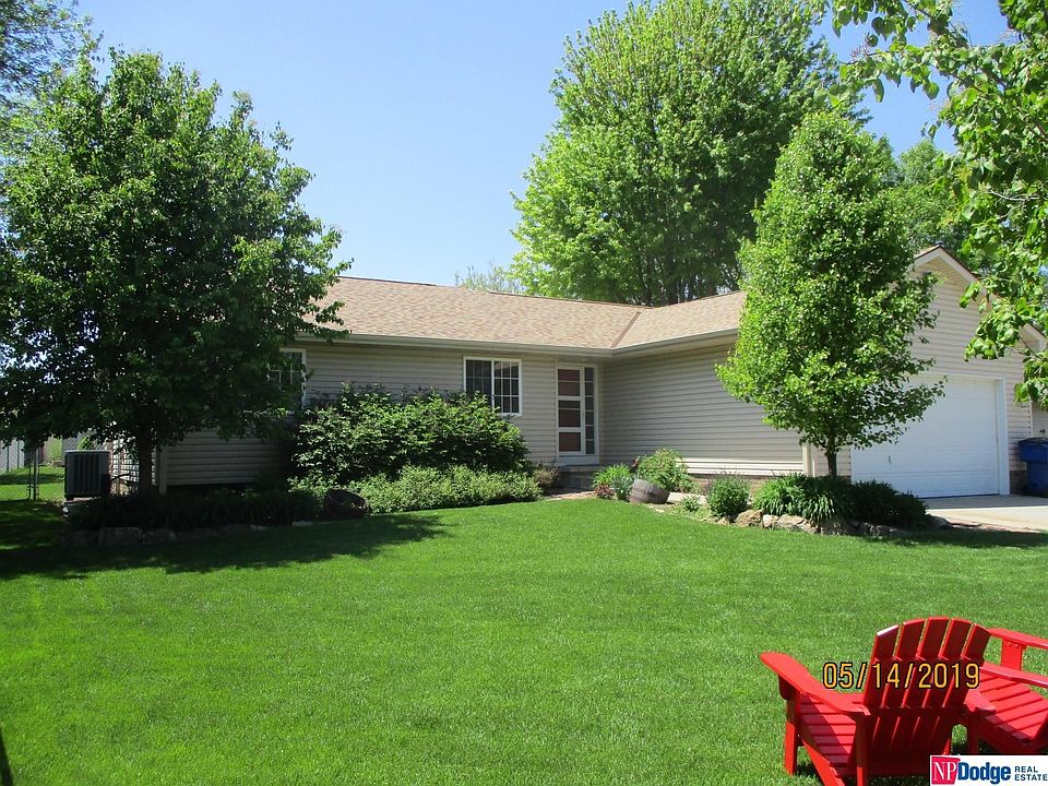 1st image of 2304 Moore Dr