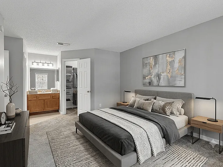 Aventine at Forest Lakes Apartment Homes — Photo 20