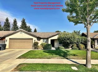 4112 S Creekside Ct, Visalia, CA 93277
