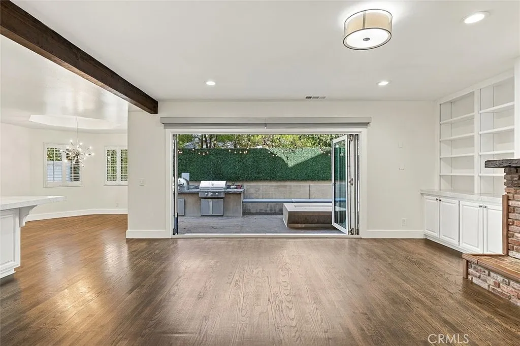 5 bed, 3444 sqft, $15,000 — Photo 3