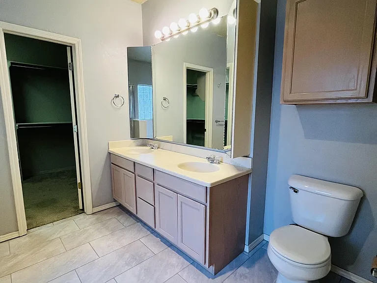 1718 Windhill Ave #1 — Photo 6