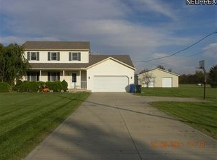 17191 Chamberlain Rd, Grafton, OH 44044