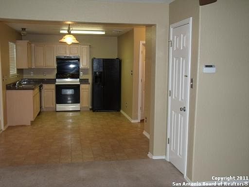 5th image of 9455 Hacienda Acres
