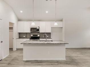1300 Avenue C, Grand Prairie, TX 75051