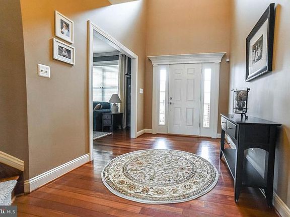 4th image of 23641 Hansel Ct