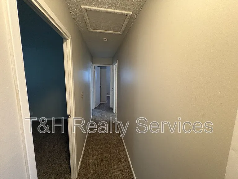 3644 Celtic Dr — Photo 8