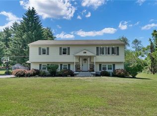 60 Covered Bridge Rd, Warwick, NY 10990