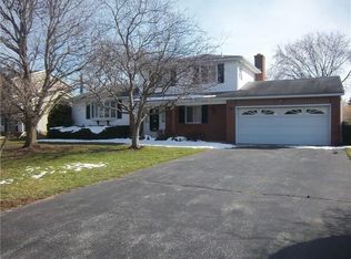 39 Floren Dr, Rochester, NY 14612