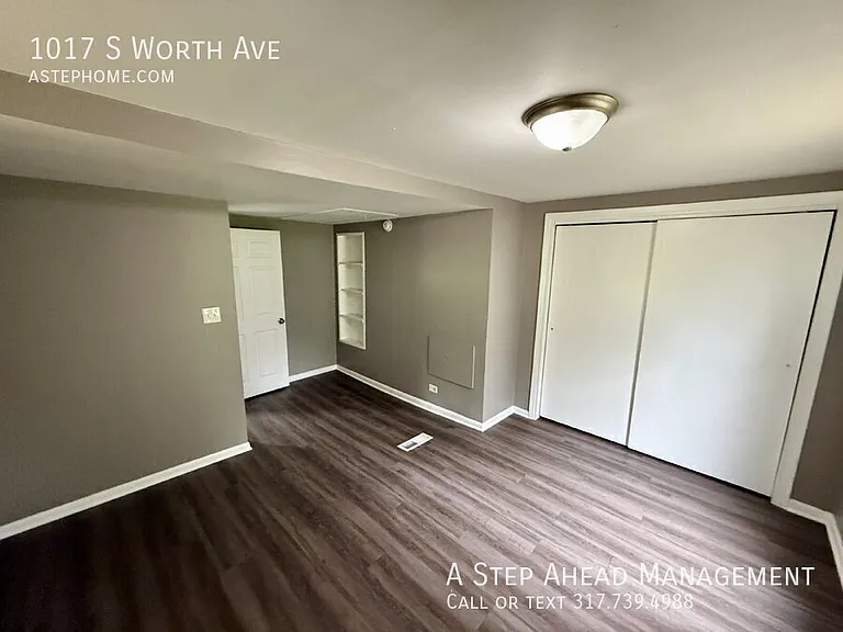 1017 S Worth Ave — Photo 12