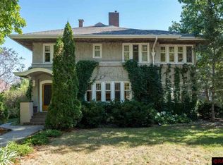 403 N 3rd St, Saint Peter, MN 56082