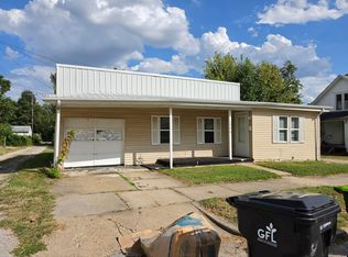 1526 N Maple Ave, Decatur, IL 62526
