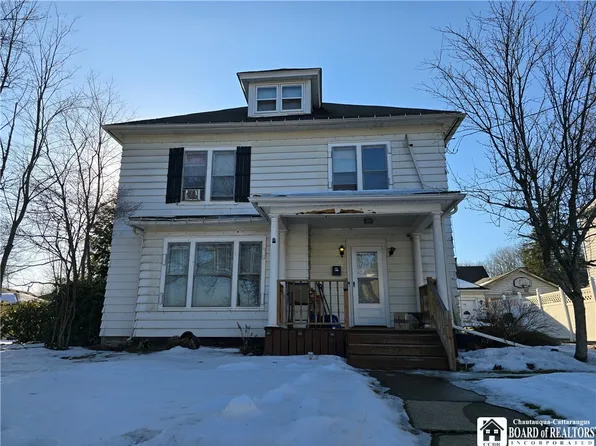 109 N Dow St, Falconer, NY 14733