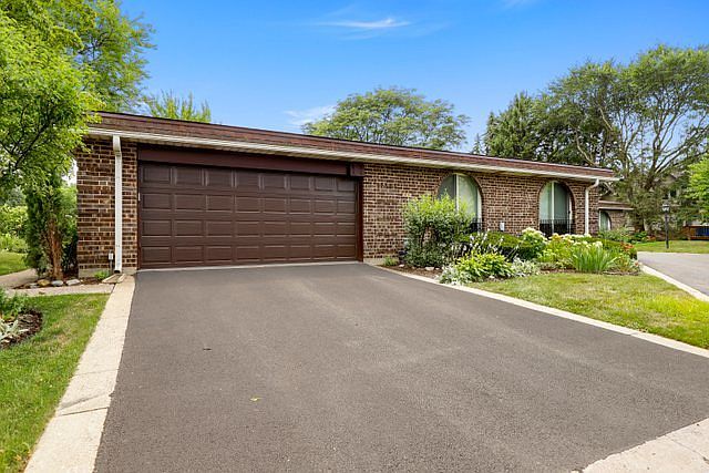 1st image of 2590 Salceda Dr