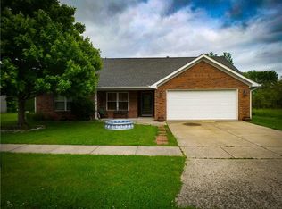 9 Watson Dr, Trafalgar, IN 46181