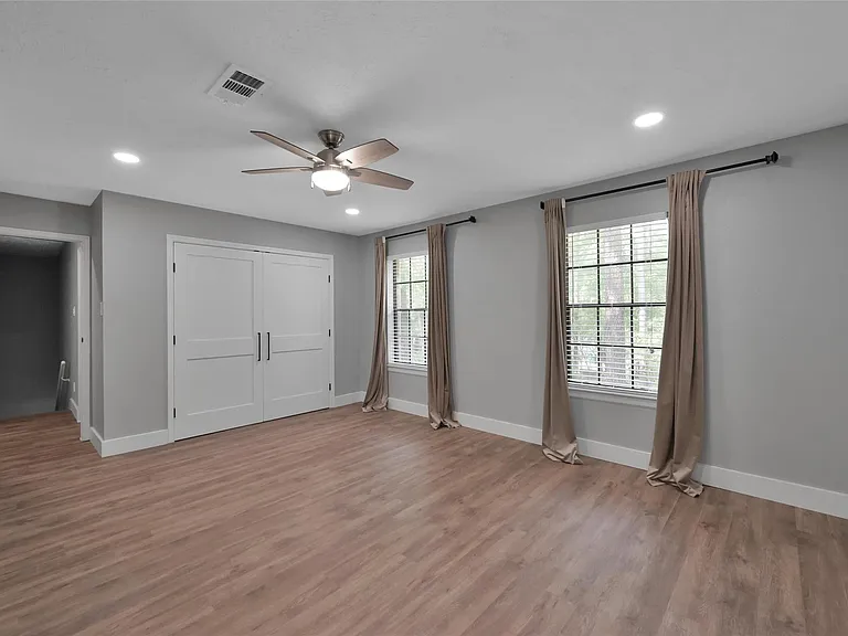 14 E Wandering Oak Dr — Photo 26