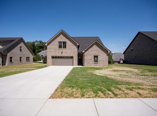 520 McGrath Dr, Smyrna, TN 37167