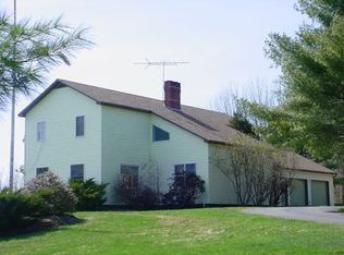 528 Mosher Hill Rd, Farmington, ME 04938