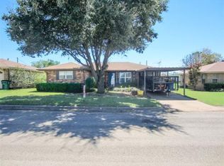 504 E Plum St, Archer City, TX 76351