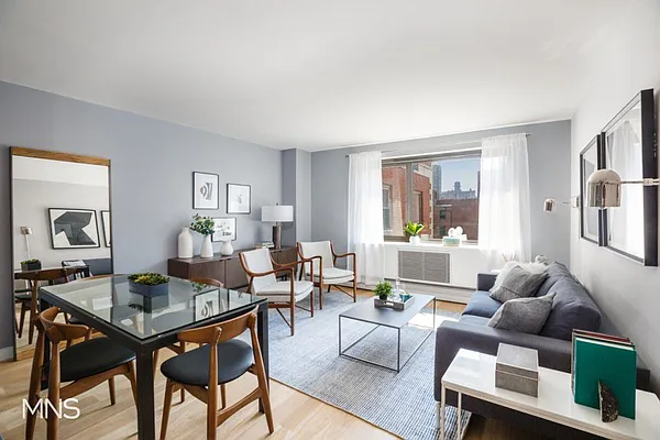 Sold by MNS | media 7