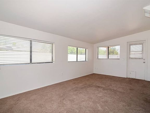 4th image of 4366 E Robert E Lee St