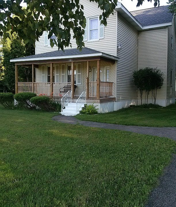 2nd image of 2560 King Rd