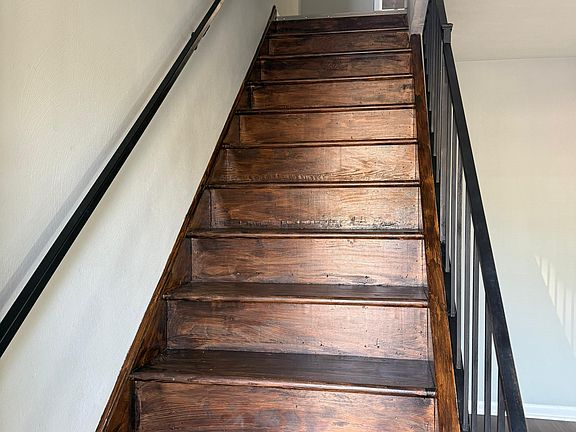 2nd image of 741 W Locust St #44