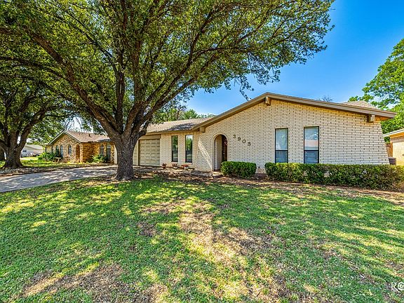 5th image of 3905 Millbrook Dr