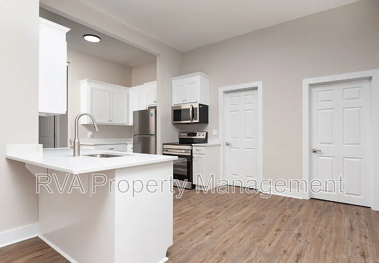 9800 Golf Course Dr — Photo 4