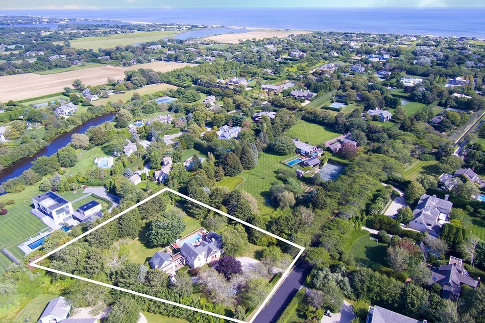69 Old Barn Ln, Sagaponack, NY 11962 Out East