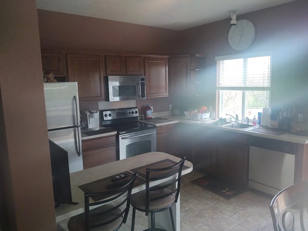 Building Photo - 15211 Camden Cir