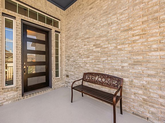 4th image of 3716 Cualquiera