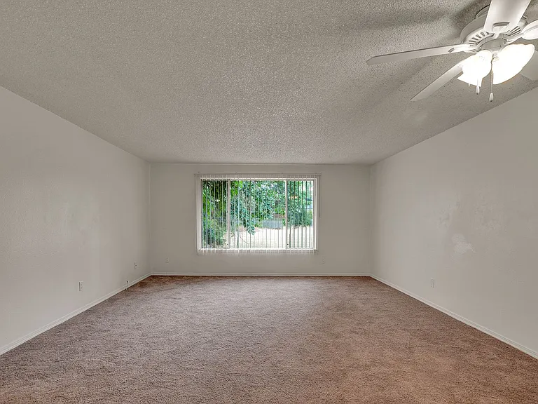 #270 WINDSOR ISLAND ESTATES — Photo 25