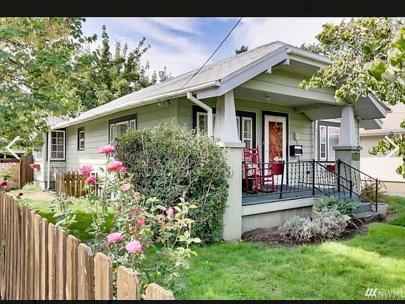 2nd image of 341 N Division St