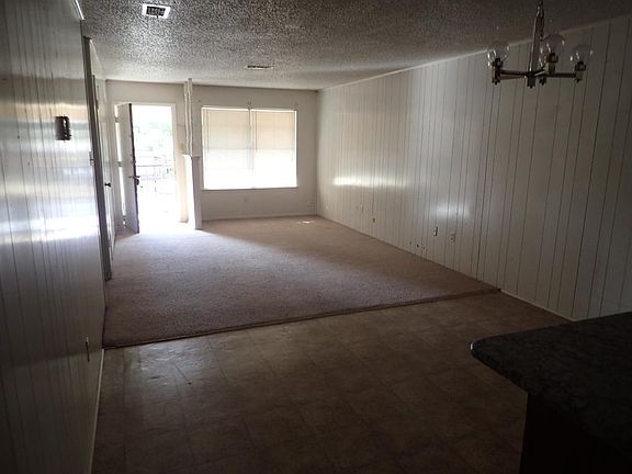3rd image of 1805 Harry Ct APT B