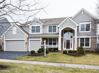 1636 Cypress Pointe Dr, Vernon Hills, IL 60061