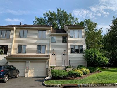 5 L Ambiance Ct, Bardonia, NY, 10954