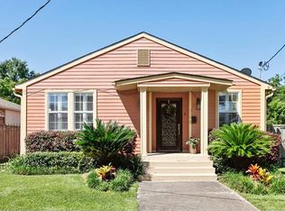 326 Warrington Dr, New Orleans, LA 70122